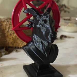 Busto Baphomet com Pentagrama Vermelho – Estátua Decorativa 3D